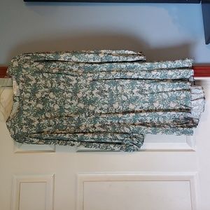 Junior XL long sleeve dress